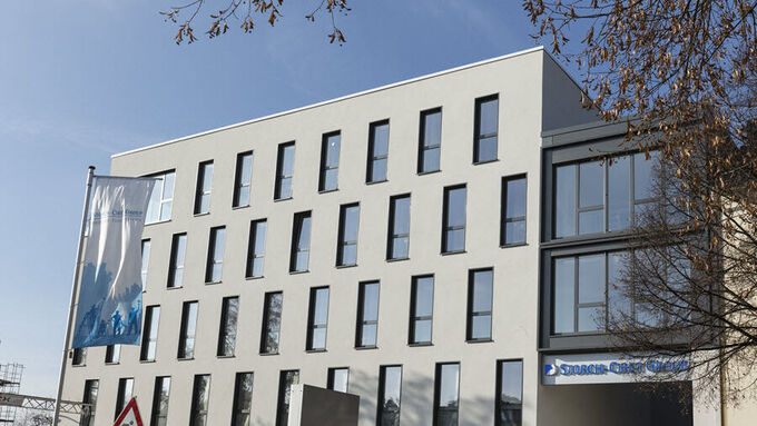 IMG_2016_11_12_0839_Storch_Neubau_2000px_Layout.jpg